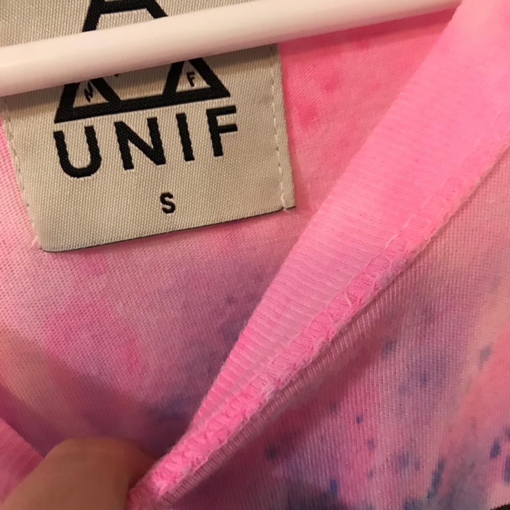 Unif Tyedye Love You Like A Hippie Loves Haircuts - Picture 3 of 5